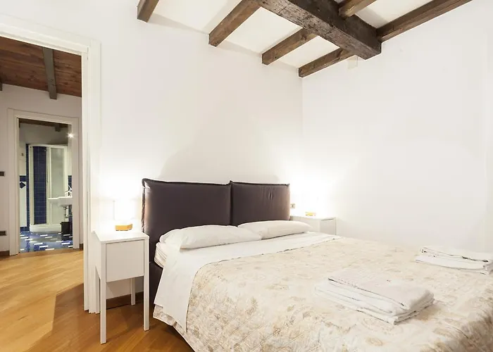 아파트 Ludovico De Varthema,